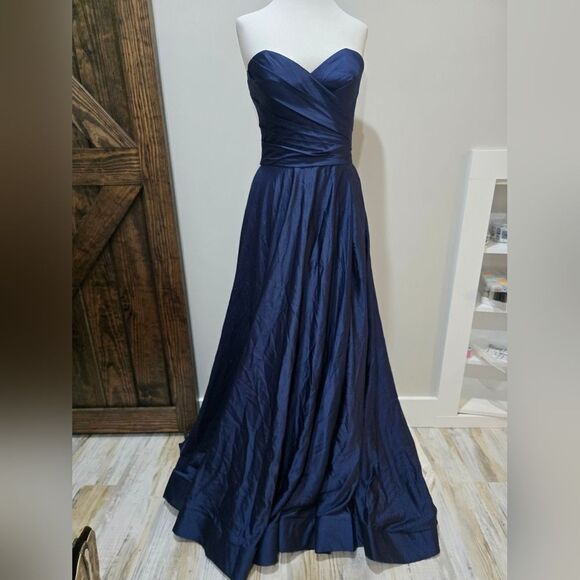 LA FEMME 28608 Strapless Slit Satin Ballgown NWOT size 10 Navy Blue - Picture 1 of 5